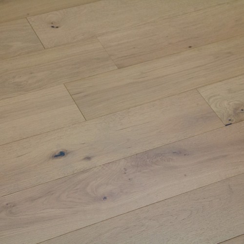 Wire Brushed Canvas White Oak Flooring - 7"